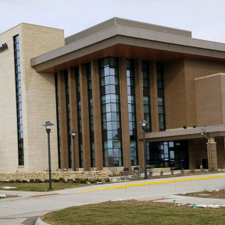 UNITY POINT HOSPITAL - CEDAR FALLS, IA Gallery | CR Glass Company